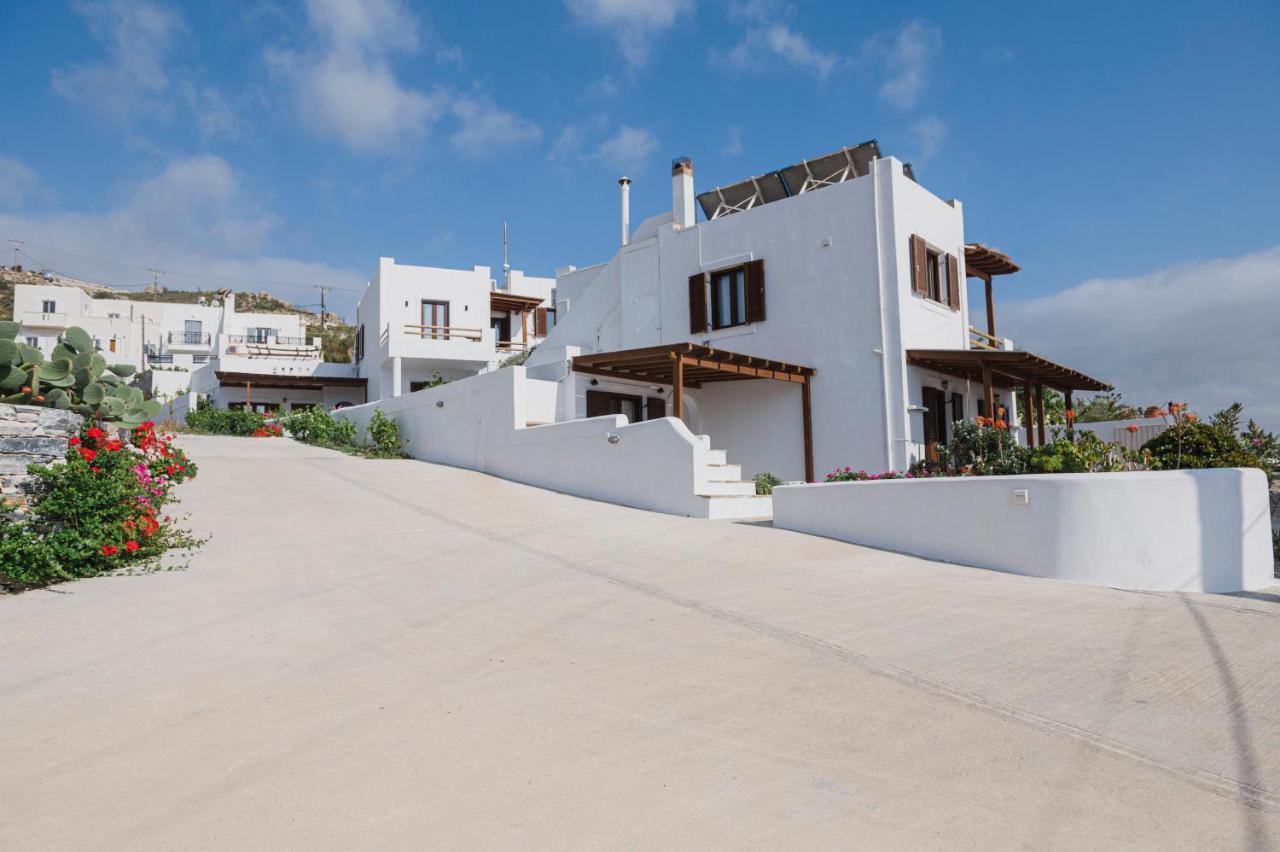 Petros Studios & Suites Naxos City Exterior foto