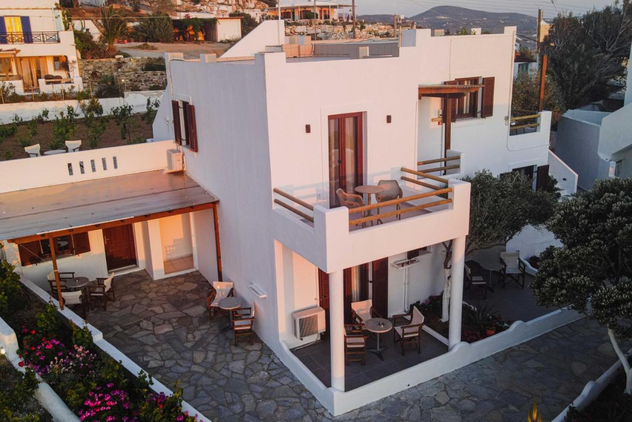 Petros Studios & Suites Naxos City Exterior foto