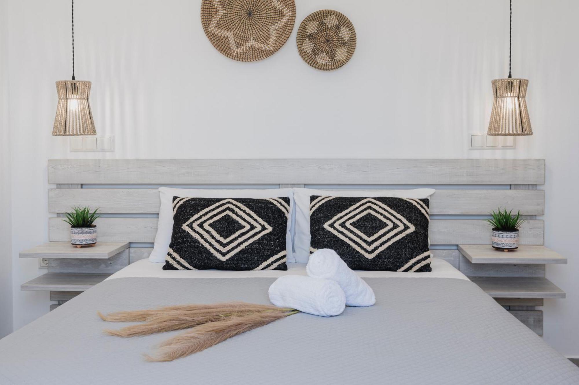 Petros Studios & Suites Naxos City Zimmer foto