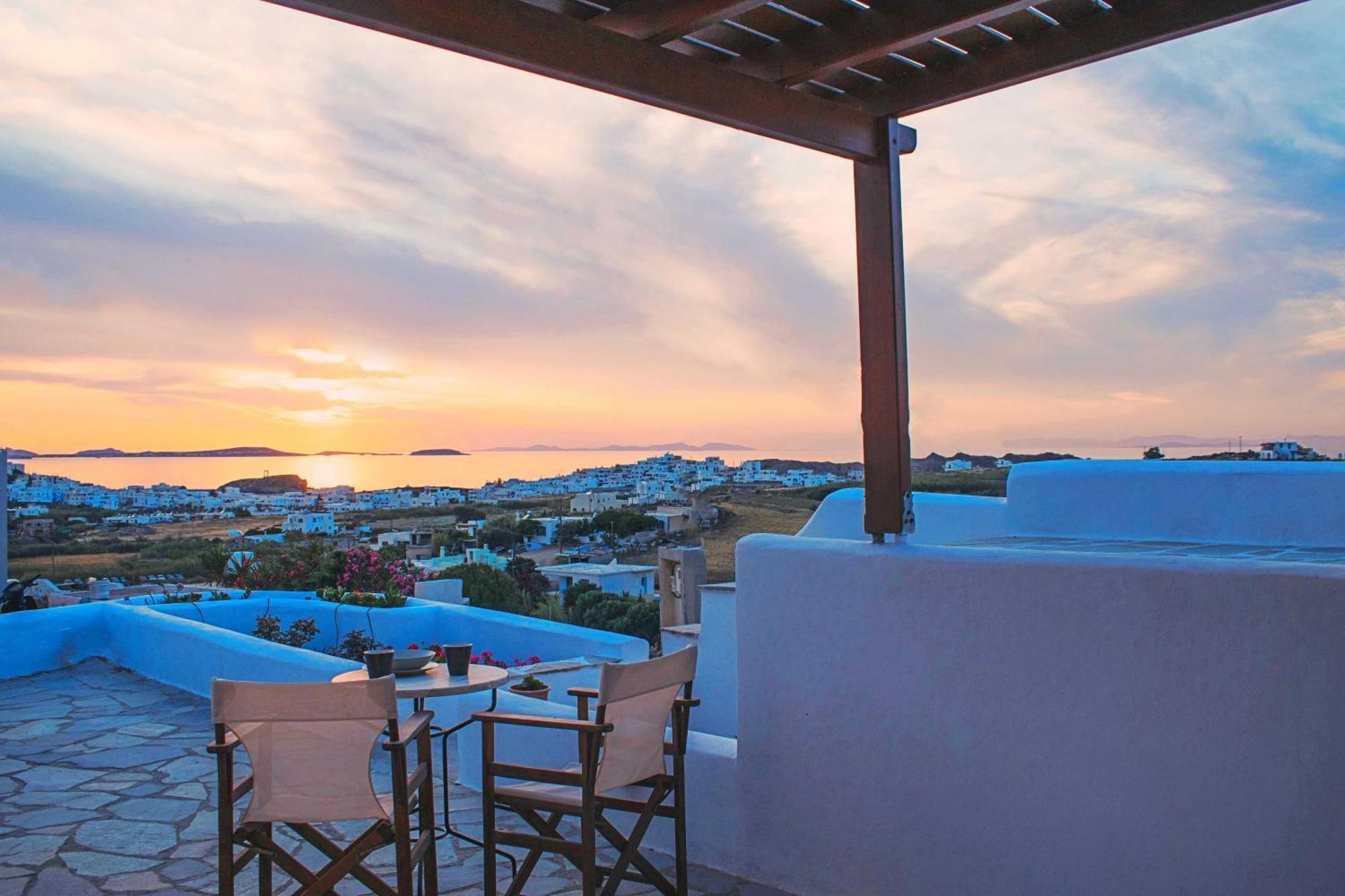 Petros Studios & Suites Naxos City Zimmer foto